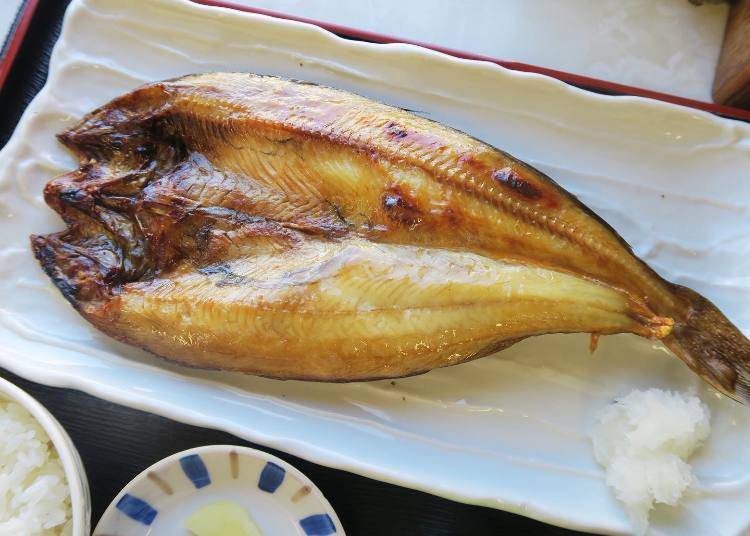 Lan's highly recommended Utoro Gyokyo Fujinbu Shokudo - Try their delicious overnight dried fish! (Photo courtesy of Lan "It's Hokkaido - Doto Life")