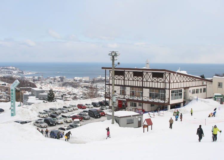 ▲小樽天狗山にはスキー場があり、パウダースノーを体感