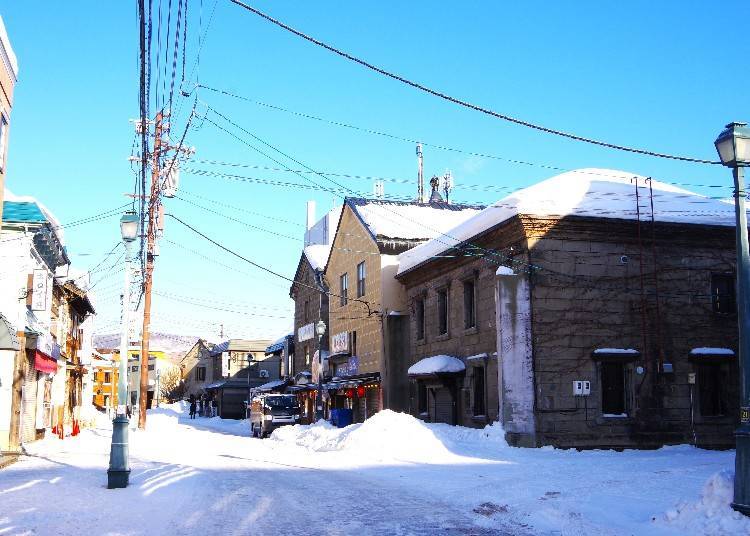 ▲小樽有很多小路跟被雪覆蓋的道路，要留意一下腳步