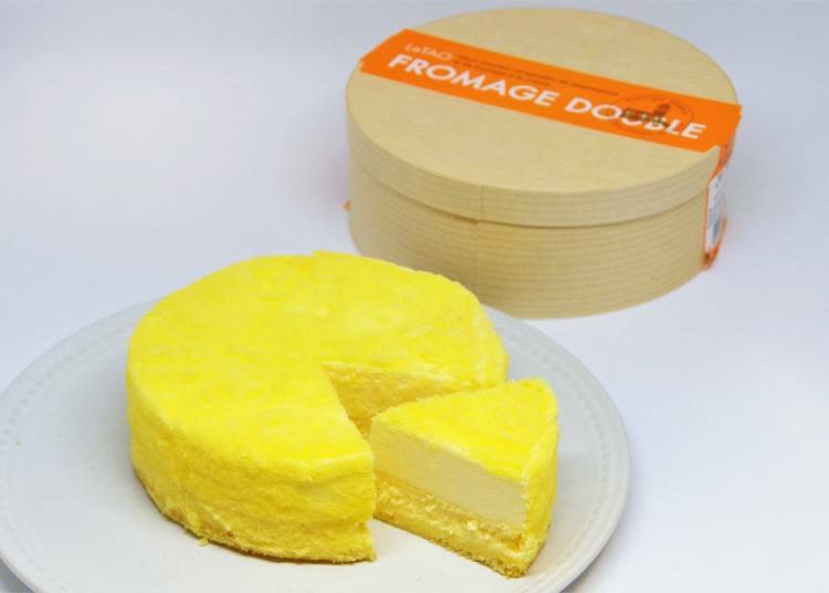 ▲베이크드 치즈와 레어 치즈가 두 겹으로 쌓인 '드브르 프로마쥬'가 인기