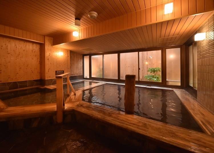 Indoor bath at the large public bath