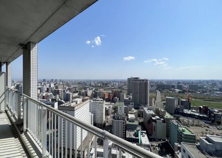 AMS Tower rooms offers the best terrace views! (Image: klook)