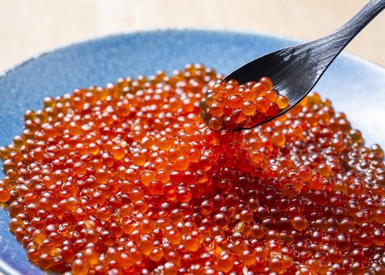 Depending on the season and availability, guests may have the opportunity to freely scoop or pour as much salmon roe as they desire. (Note that this option may not be available every month).