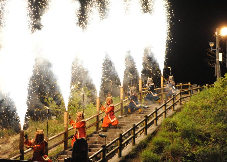6. Catch the Dazzling Demon Fireworks in Jigokudani Hell Valley