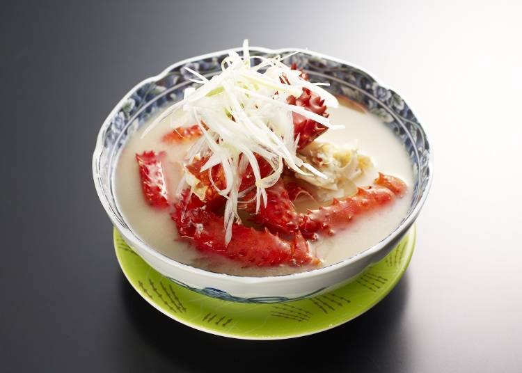 "Hanazaki Crab Teppo-jiru" (Crab Soup) (Photo courtesy of Nemuro Hanamaru)