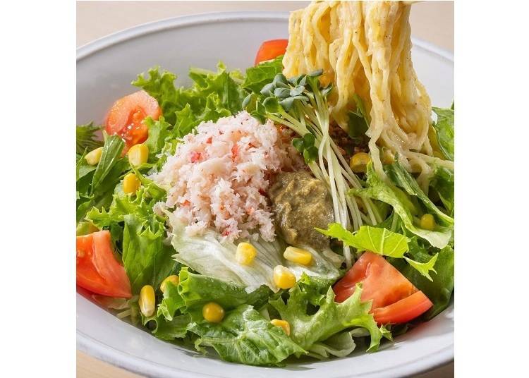 Ramen salad (Photo courtesy of Umie)