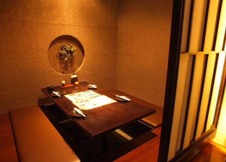 Traditional Japanese decor with private rooms available. (Photo courtesy of Umie)