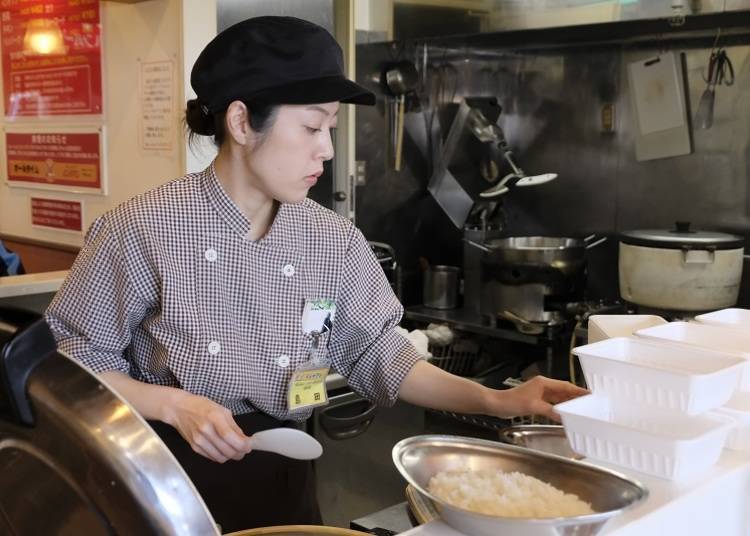Take-out is another popular option, and many customers even come just to buy the roux! (Photo credit: Curry Shop Indian)