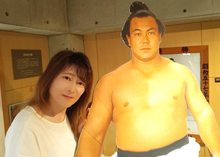 You can take photos alongside a life-sized cutout of yokozuna Chiyonofuji.