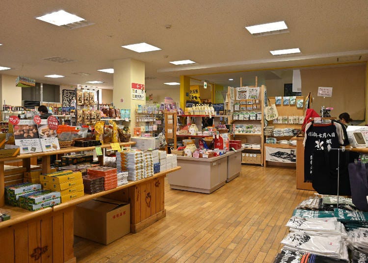 3) Buy Ropeway-Exclusive Souvenirs at Sanroku Station