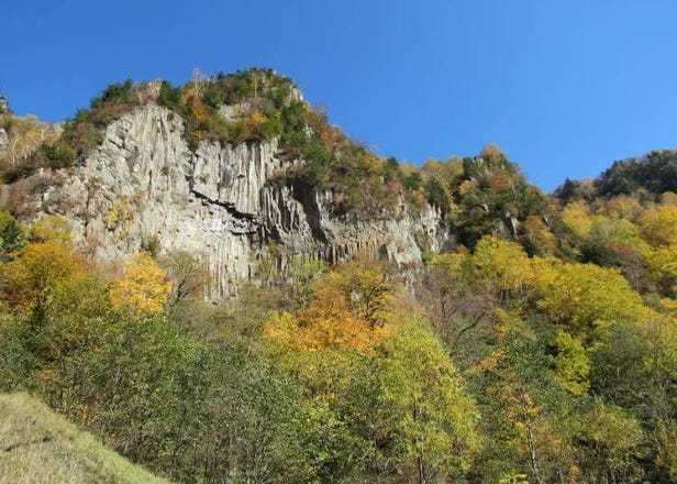Enjoy Autumn Hues in Japan's Wild Frontier: Two-Day Road Trip Itinerary for Mount Daisetsu and Asahikawa (Hokkaido)
