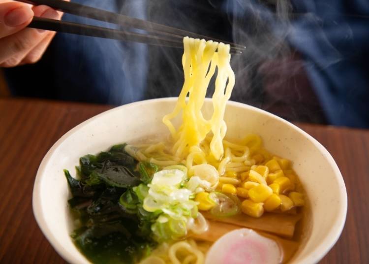 ▲鹽味拉麵有加入海帶與玉米等配料