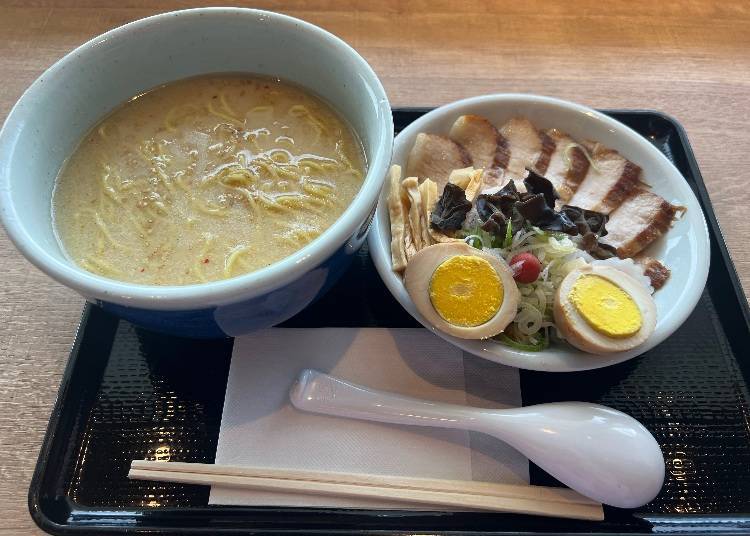 Tired of Walking? Don't Miss These Heavenly Airport Eats!