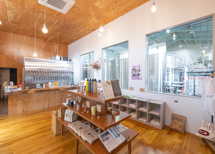 ▲這裡原本是體育館的舞台,如今已改建為直售店
