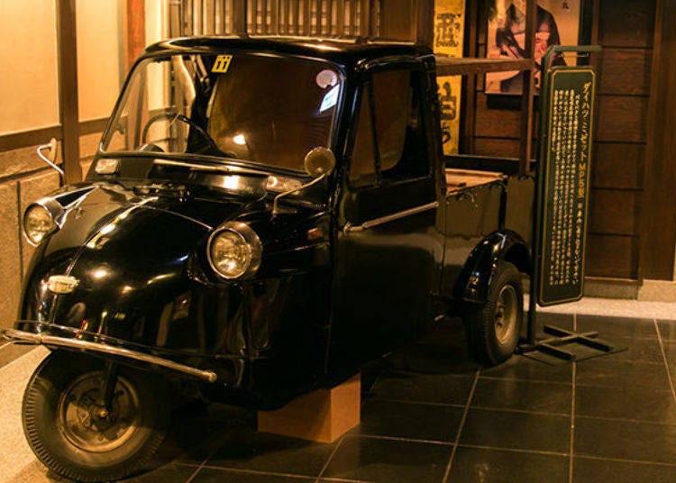 ▲Daihatsu's three-wheeled vehicle, Midget, which is also seen in old movies