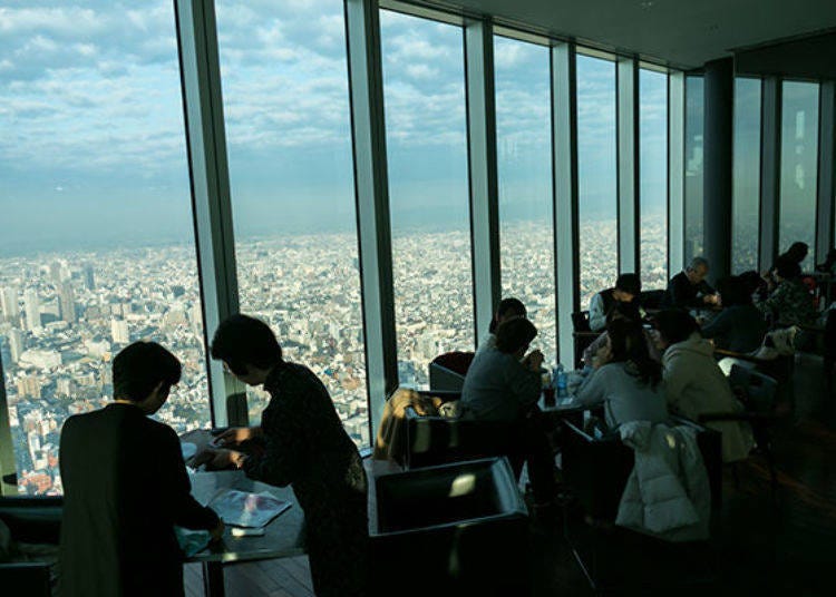 ▲Rare experience to be able to have a meal with this jaw dropping panoramic view!