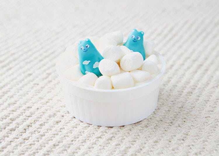 ▲「阿倍野布丁（あべのプリン）」（含稅480日圓），白色的棉花糖雲朵上有可愛的巧克力阿倍野熊，布丁則是在棉花糖的下面