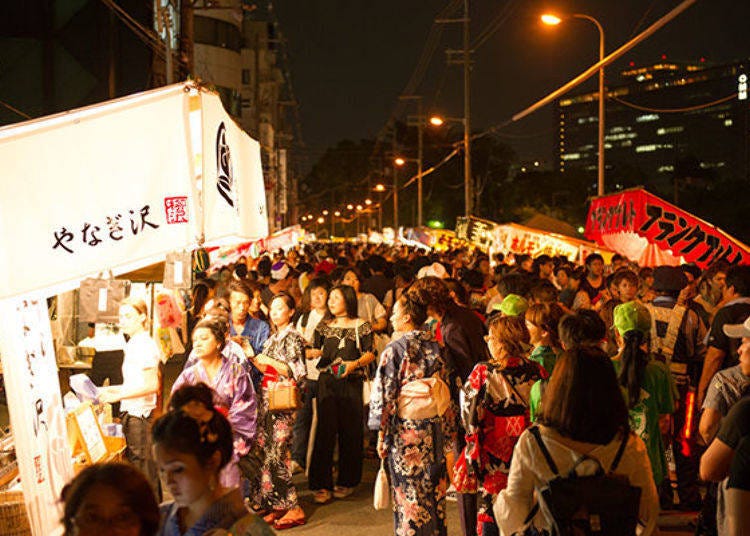 ▲It wouldn’t be a proper festival without food stalls, right? (© Osaka Convention & Tourism Bureau)