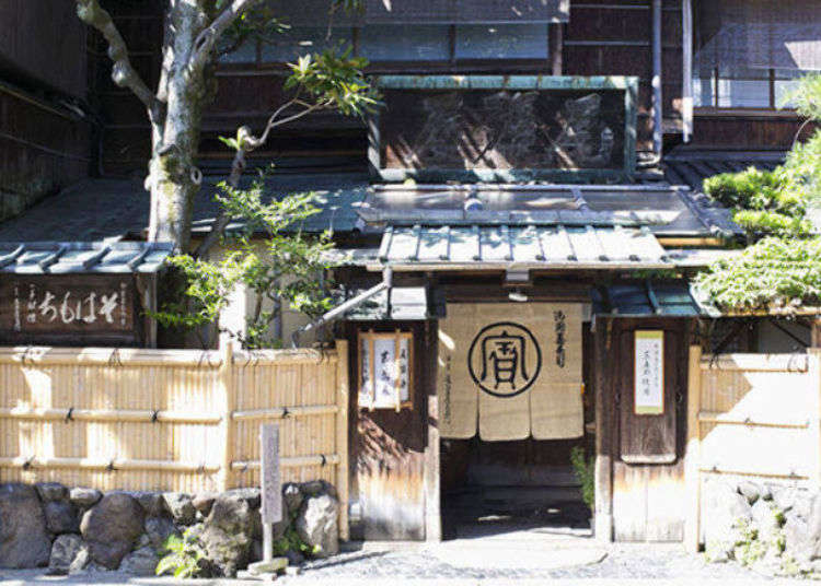 本家尾張屋創業約550年，嚐嚐不斷進化的京都老店鋪的蕎麥麵吧！