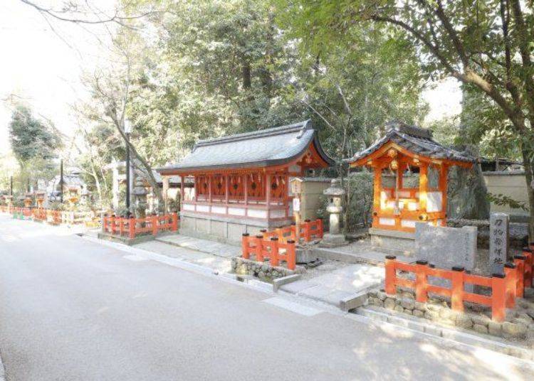 ▲At the back of Bigozensha, towards the north side of the Main Shrine, are Hiyoshi-Taisha, Hamono-Jinja, Soreisha, and Itsukushima Shrine.