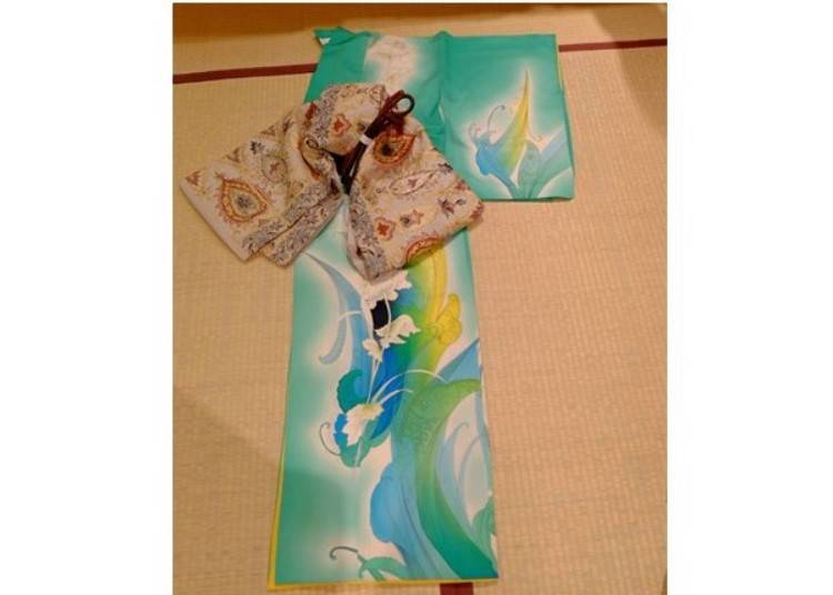 ▲On the other hand, this obi has a beige colored Western-style pattern. It is classy with a gentle color, and perfect for art and theater. Obi ¥4,104 (tax included) *No longer in production