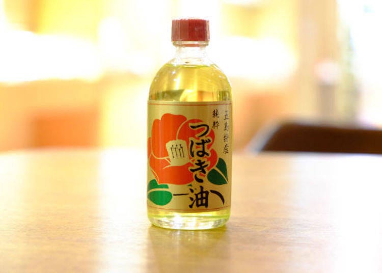 ▲五島特產 純粹椿油（100ml，2,052日圓），只有在店裡販賣與電話訂購的限定商品