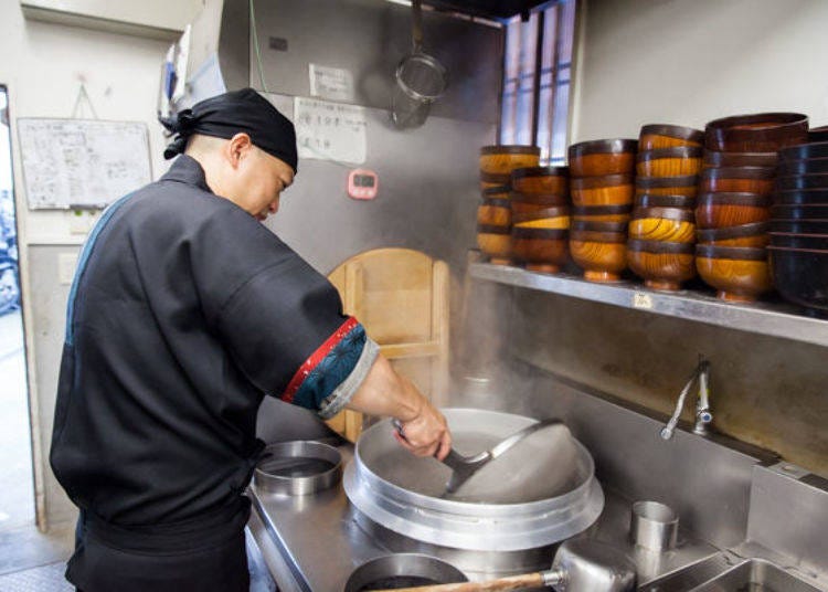▲支撐著「Yoshimura」的美味的，是約30名身懷手打蕎麥與下鍋絕技的專業職人
