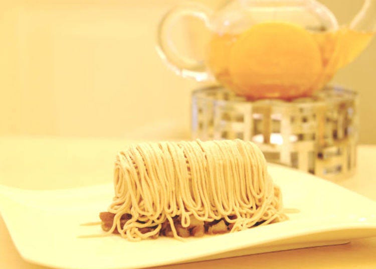 ▲Mont Blanc haute couture (1,404 yen) and Fruits Tea (1,080 yen per person). The fruit tea has 7 types of fruit pulp such as apple, white peach and blueberries