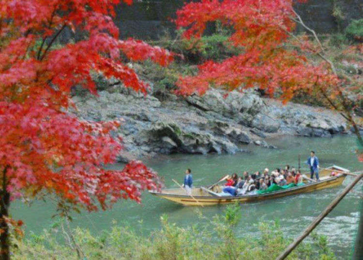 京都的招牌觀光景點「保津川遊船」比想像中還能享受刺激和自然溪谷的美景！