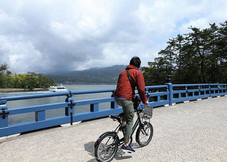 ▲This is the next rotating bridge. Once you cross here, you can begin walking around Amanohashidate.