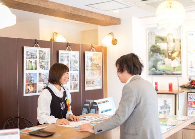 ▲ The friendly staff at the center give helpful advice on how best to visit the old buildings and also point out unique features of each building.