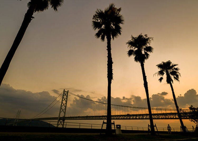 ▲ The sunset viewed from the vicinity of the Hotel Setre Kobe Maiko adjacent to Maiko Park is very exotic.