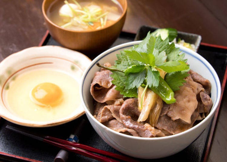 ▲Beef Bowl (regular size) 1,500 yen, egg 100 yen (tax included in both)