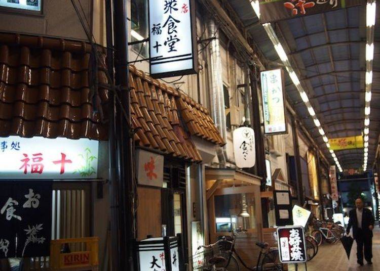 ▲ Minamimachi Sakae-dori that leads to the store. This area still retains the feeling of an old castle town.