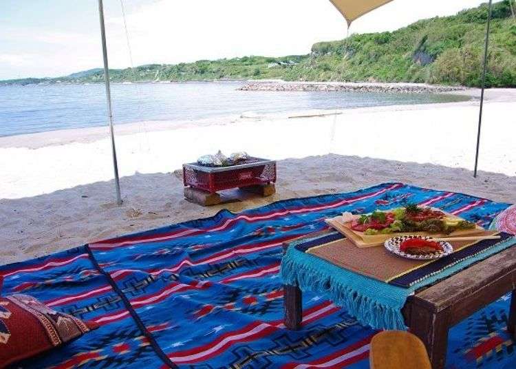 First Class Backpackers Inn Awaji: Enjoy a beach BBQ at Awaji’s stylish campsite!