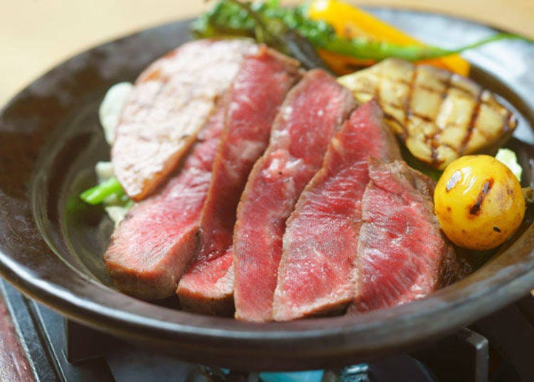 ▲You can cook the Wagyu Beef Toban-yaki Steak the way you like it.
