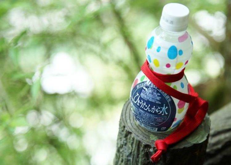 ▲「Hyoutankara水」370日圓(含稅價,350ml),其他還有多種圖樣可選擇。