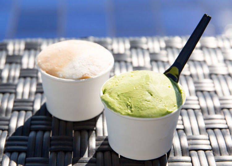 ▲ The Omi Wakocha is on the left. The gelato is made with milk from the local Kokabu Ranch and has a rich, gentle sweet flavor.