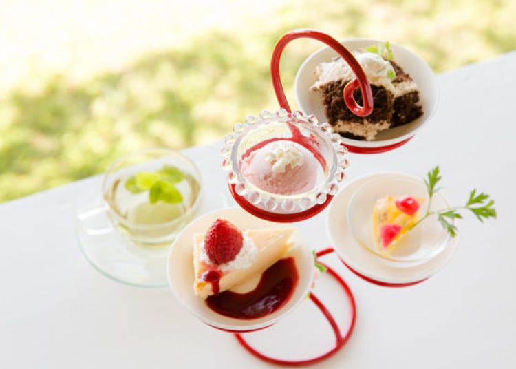 ▲ The Petit CANAL Cake Set (comes with drink, 1,190 yen excluding tax); only 620 yen (excluding tax) when ordered with another menu item.