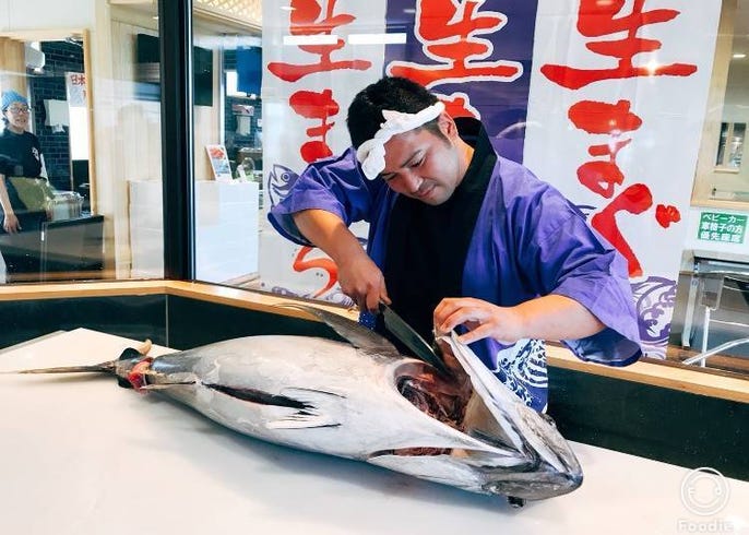 在勝浦漁港市場開始美好的一天 新鮮美味的鮪魚早餐 Live Japan 日本旅遊 文化體驗導覽