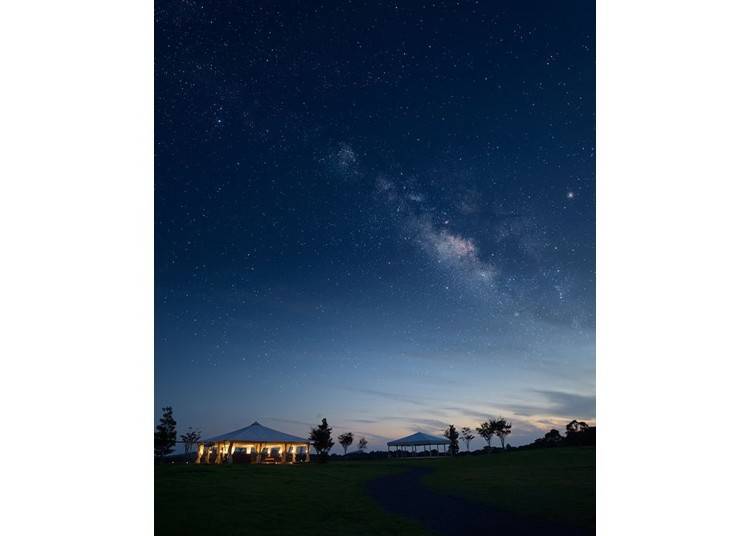 ▲Nemu Resort was selected as “the lodging with the most beautiful night sky” in the Lifestyle Information section of the Nikkei Shimbun. As you can see from the photo, the night sky is brightly lit with stars