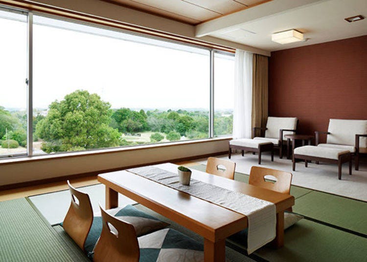 ▲寬敞舒適的「Superior Tatama Room」，很受家庭旅客喜愛。1晚2餐21,000日圓～（一室5人時的大人費用，已含稅和服務費）