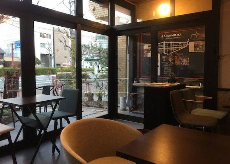 ▲전철이 다니는 모습도 잘 보인다