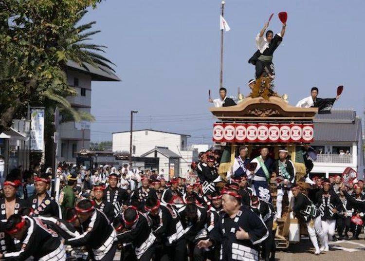 大阪岸和田彩車祭及城下町的魅力～壯觀場面讓人捨不得移開目光！