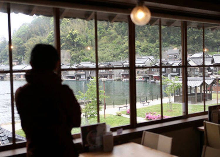 Funaya Shokudo (Boathouse Cafe): Enjoy seafood and an excellent view of Ine Kyoto