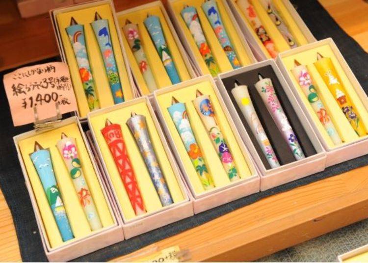 ▲圖案很有神戸風格的和風蠟燭，是北野工房のまち店才有販售的限定品(2支一組，含稅價1512日圓)