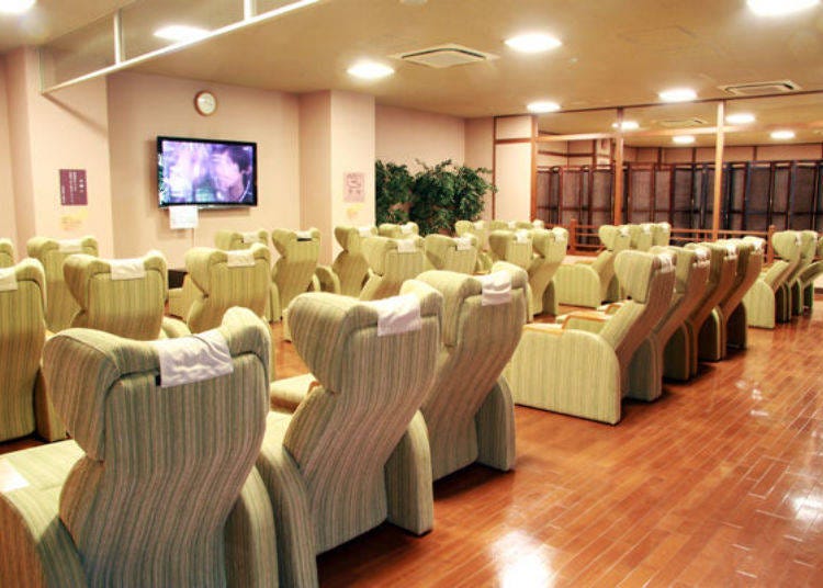 ▲ There are 66 reclining chairs in the relaxation room