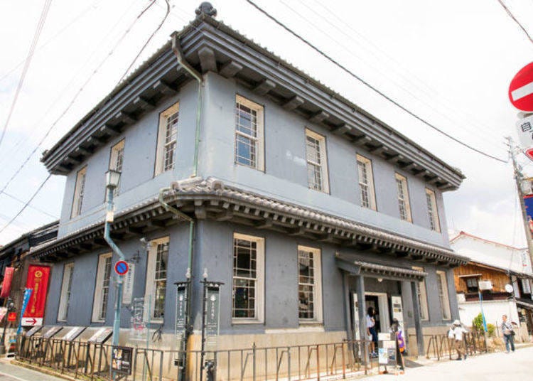 ▲The black plaster was repainted to restore the appearance of how it looked when it was the Kurokabe Bank.
