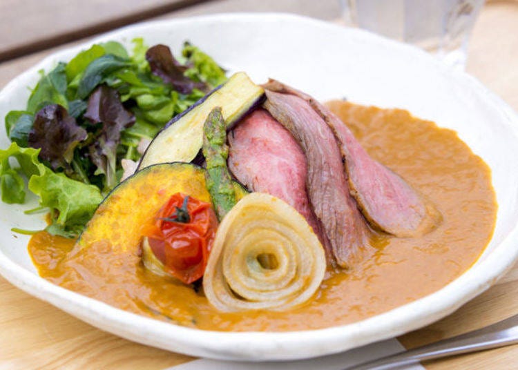 ▲Omi Beef Curry has seasonal vegetables and Omi beef in a curry sauce (1,500 yen, tax included)