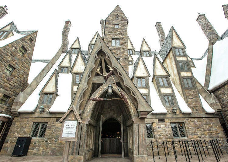 "Three Broomsticks" restaurant Image provided by Universal Studios Japan